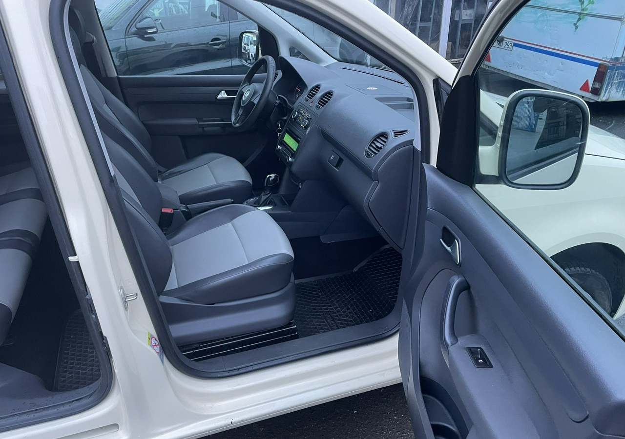 Volkswagen Caddy III Caddy 1.6 TDI dla Niepełnosprawnych inwalida rampa 2015 - PKW: das Bild 4 Volkswagen Caddy III Caddy 1.6 TDI dla Niepełnosprawnych inwalida rampa 2015 - PKW: das Bild 4