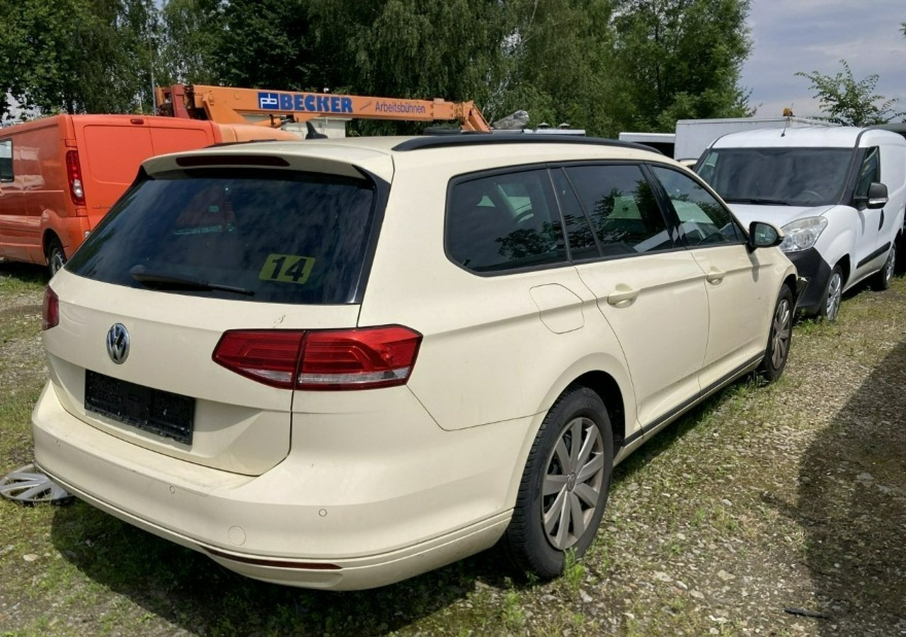Volkswagen Passat B8 Passat B8 2.0-150KM 2018 - PKW: das Bild 4 Volkswagen Passat B8 Passat B8 2.0-150KM 2018 - PKW: das Bild 4