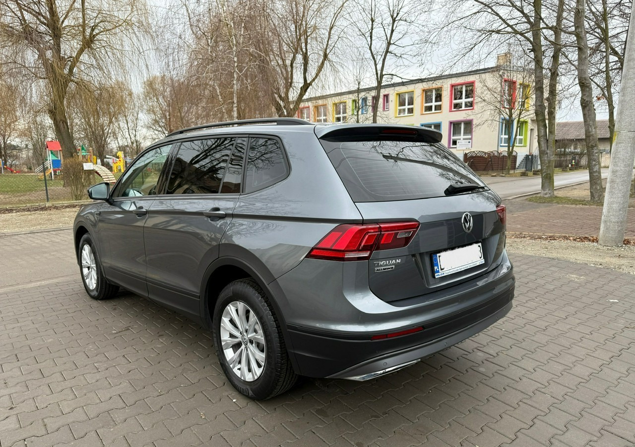 Volkswagen Tiguan II 1,4TSI 150KM 65tyśkm 7osobowy Comfort Tempomat ACC Klima Alu 2018 - SUV/ Geländewagen: das Bild 3 Volkswagen Tiguan II 1,4TSI 150KM 65tyśkm 7osobowy Comfort Tempomat ACC Klima Alu 2018 - SUV/ Geländewagen: das Bild 3