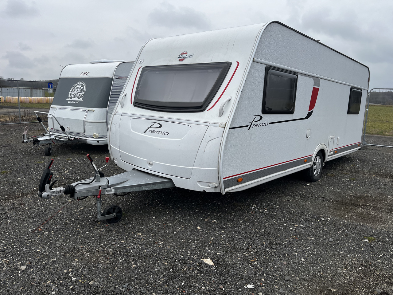Bürstner Premio 530 TL Mover Dachklimaanlage Einzelbetten - Wohnwagen: das Bild 3 Bürstner Premio 530 TL Mover Dachklimaanlage Einzelbetten - Wohnwagen: das Bild 3