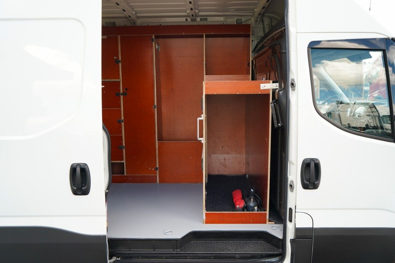 Kastenwagen Iveco DAILY 35-140 / BLASZAK / MOBILNY WARSZTAT / PRZ: das Bild 9 Kastenwagen Iveco DAILY 35-140 / BLASZAK / MOBILNY WARSZTAT / PRZ: das Bild 9