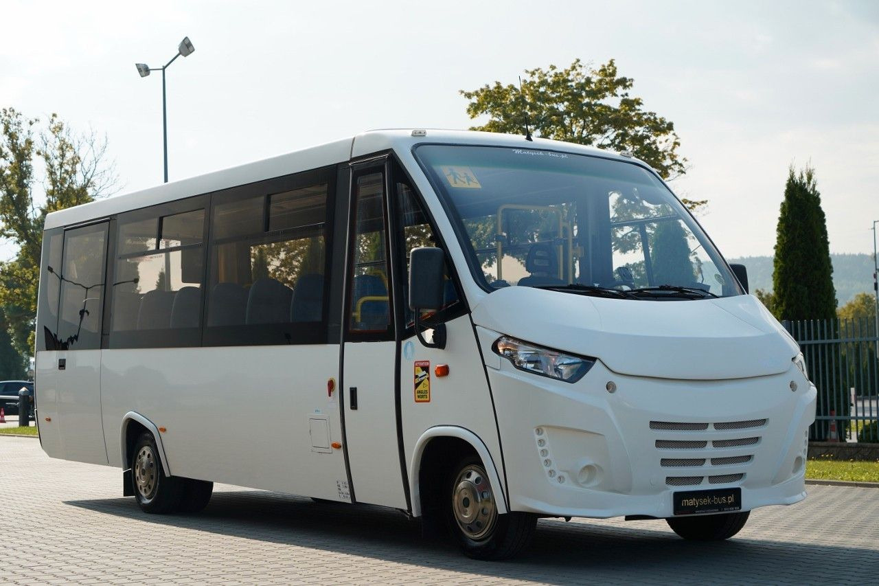 Iveco KAPENA / EURO6 / MANUAL / KLIMATYZACJA / SPROWAD - Überlandbus: das Bild 4 Iveco KAPENA / EURO6 / MANUAL / KLIMATYZACJA / SPROWAD - Überlandbus: das Bild 4