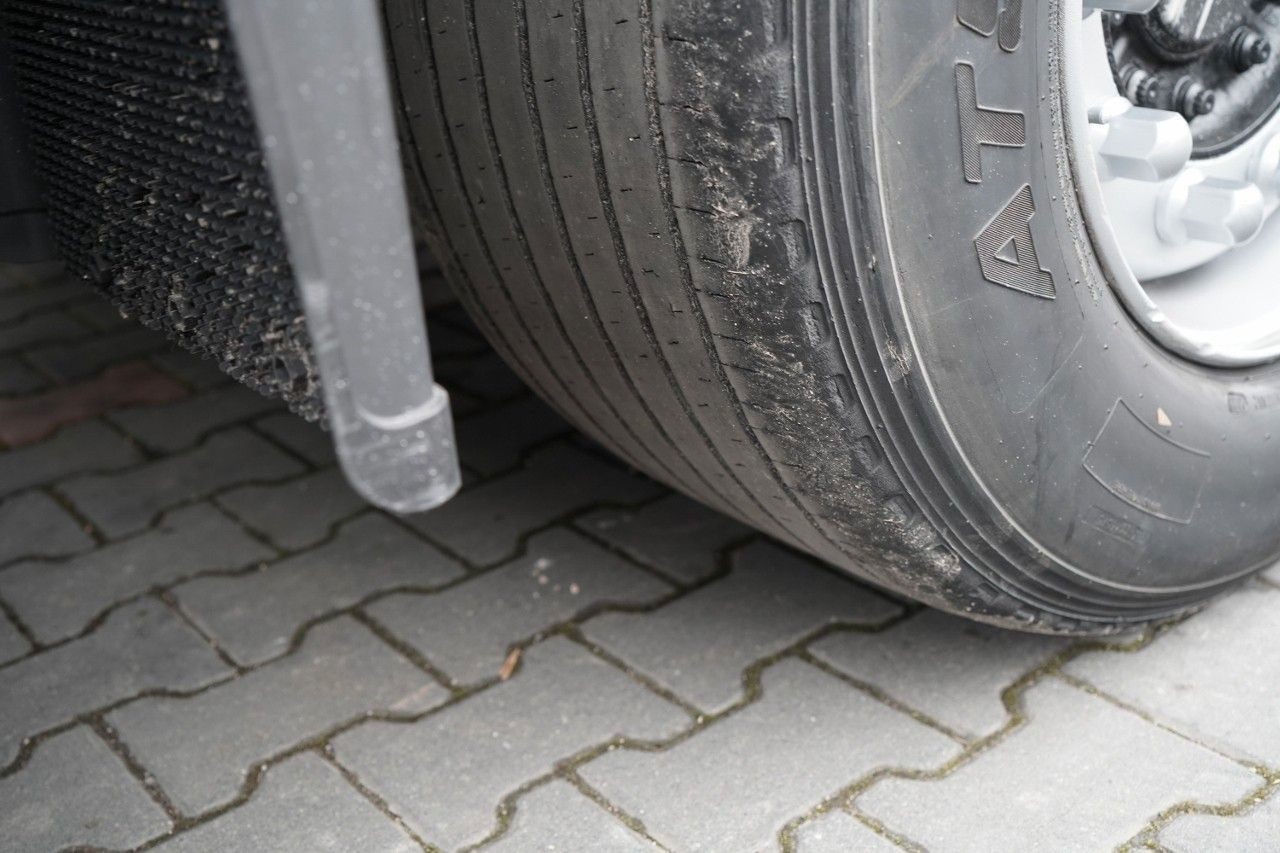 Planenauflieger Kögel FIRANKA / MEGA / OŚ PODNOSZONA / OSIE SAF / DACH: das Bild 22