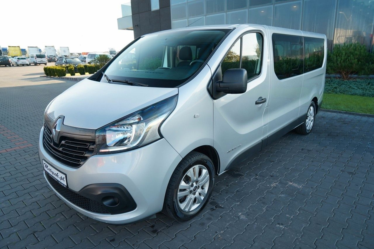 Renault TRAFIC 125 DCI / BUS / 9 MIEJSC / 2017 ROK / PO - Personentransporter: das Bild 2 Renault TRAFIC 125 DCI / BUS / 9 MIEJSC / 2017 ROK / PO - Personentransporter: das Bild 2
