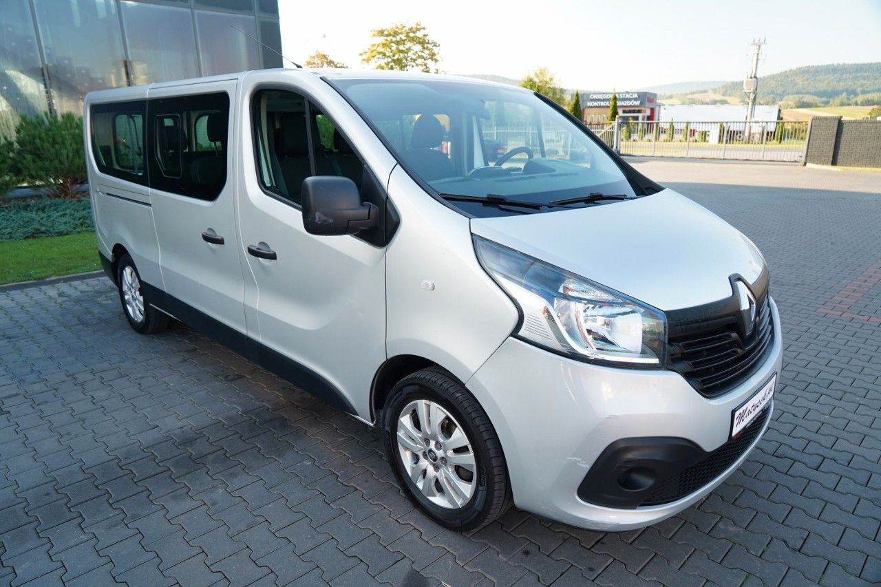 Renault TRAFIC 125 DCI / BUS / 9 MIEJSC / 2017 ROK / PO - Personentransporter: das Bild 5 Renault TRAFIC 125 DCI / BUS / 9 MIEJSC / 2017 ROK / PO - Personentransporter: das Bild 5