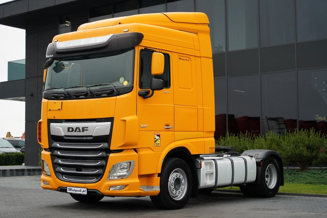 DAF XF 480 / SPACE CAB / PO KONTRAKCIE SERWISOWYM / - Sattelzugmaschine: das Bild 1 DAF XF 480 / SPACE CAB / PO KONTRAKCIE SERWISOWYM / - Sattelzugmaschine: das Bild 1