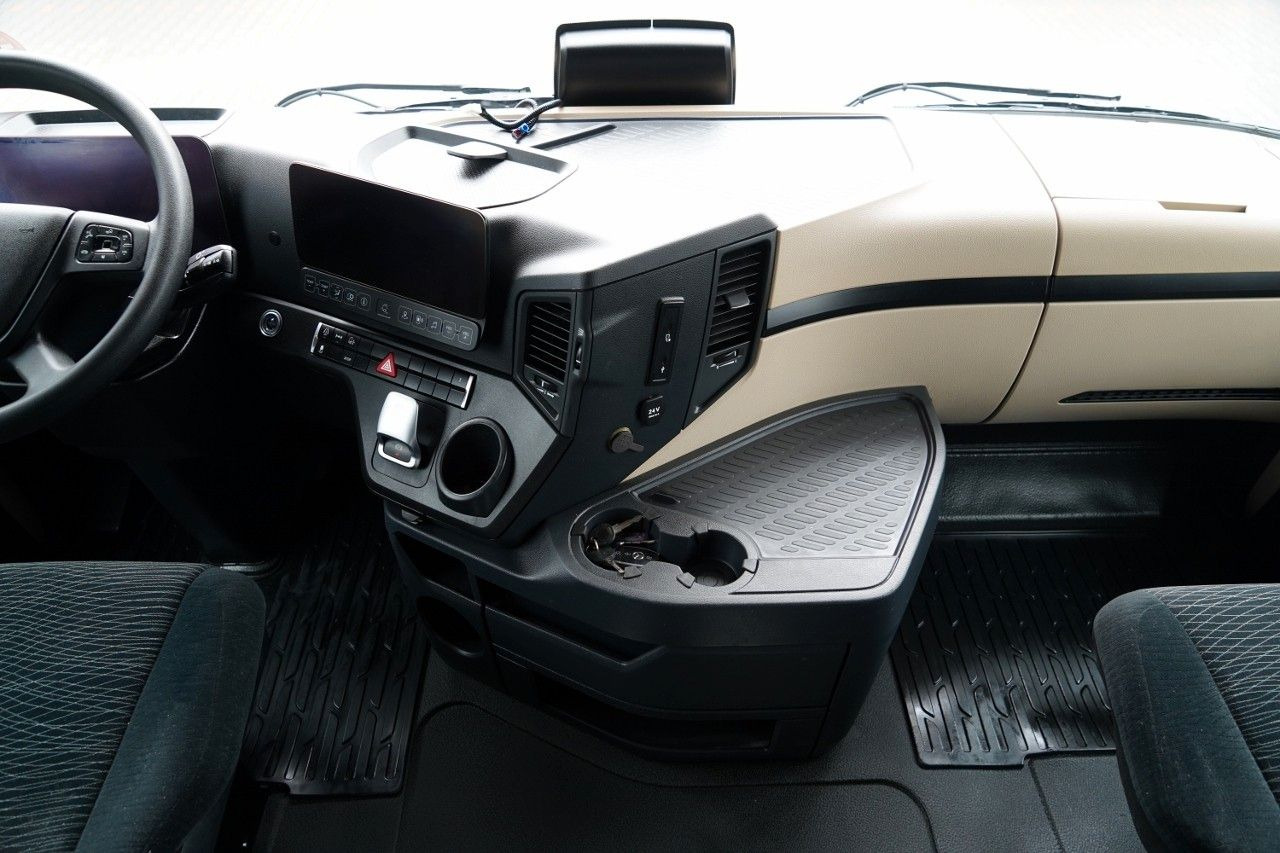 Mercedes-Benz ACTROS 1845 / BIG SPACE / 2020 - Leasing Mercedes-Benz ACTROS 1845 / BIG SPACE / 2020: das Bild 32 Mercedes-Benz ACTROS 1845 / BIG SPACE / 2020 - Leasing Mercedes-Benz ACTROS 1845 / BIG SPACE / 2020: das Bild 32