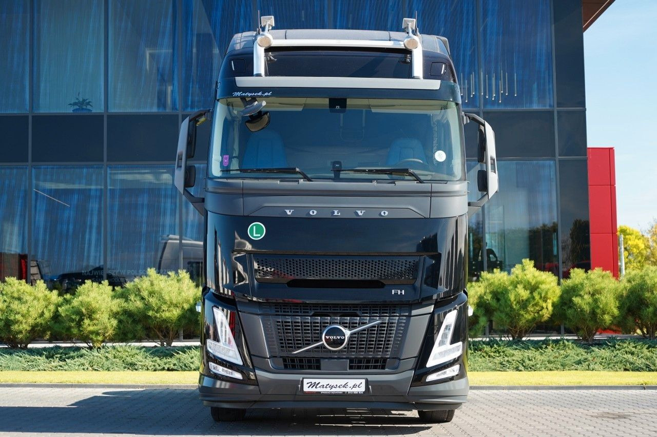 Volvo FH 500 / 2025 ROK / 97 TYS KM / XXL / I-SHIFT - Sattelzugmaschine: das Bild 3 Volvo FH 500 / 2025 ROK / 97 TYS KM / XXL / I-SHIFT - Sattelzugmaschine: das Bild 3