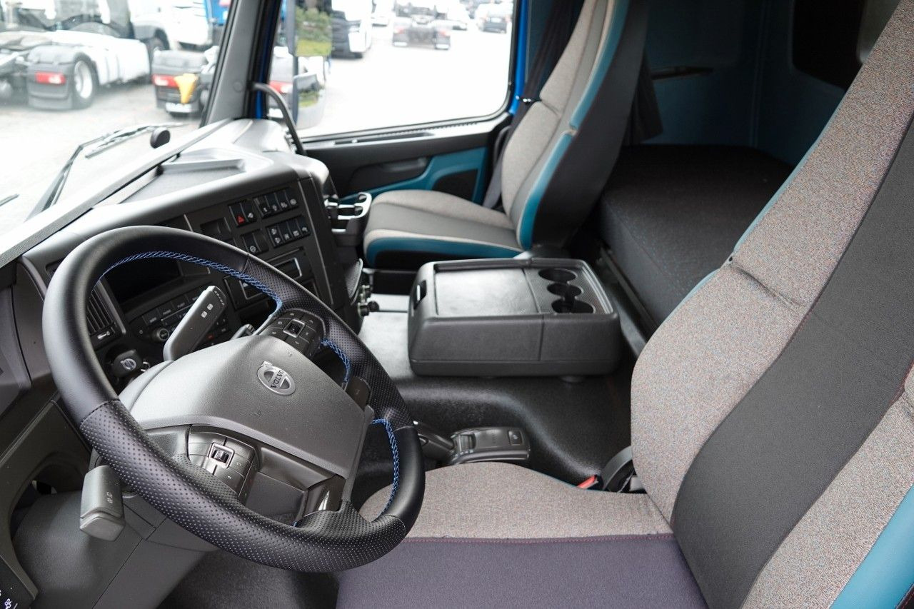 Sattelzugmaschine Volvo FMX 420 / 13 LITROWY / NISKA KABINA / 2019 ROK /: das Bild 11