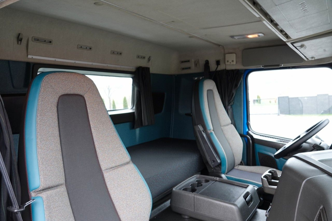 Sattelzugmaschine Volvo FMX 420 / 13 LITROWY / NISKA KABINA / 2019 ROK /: das Bild 16
