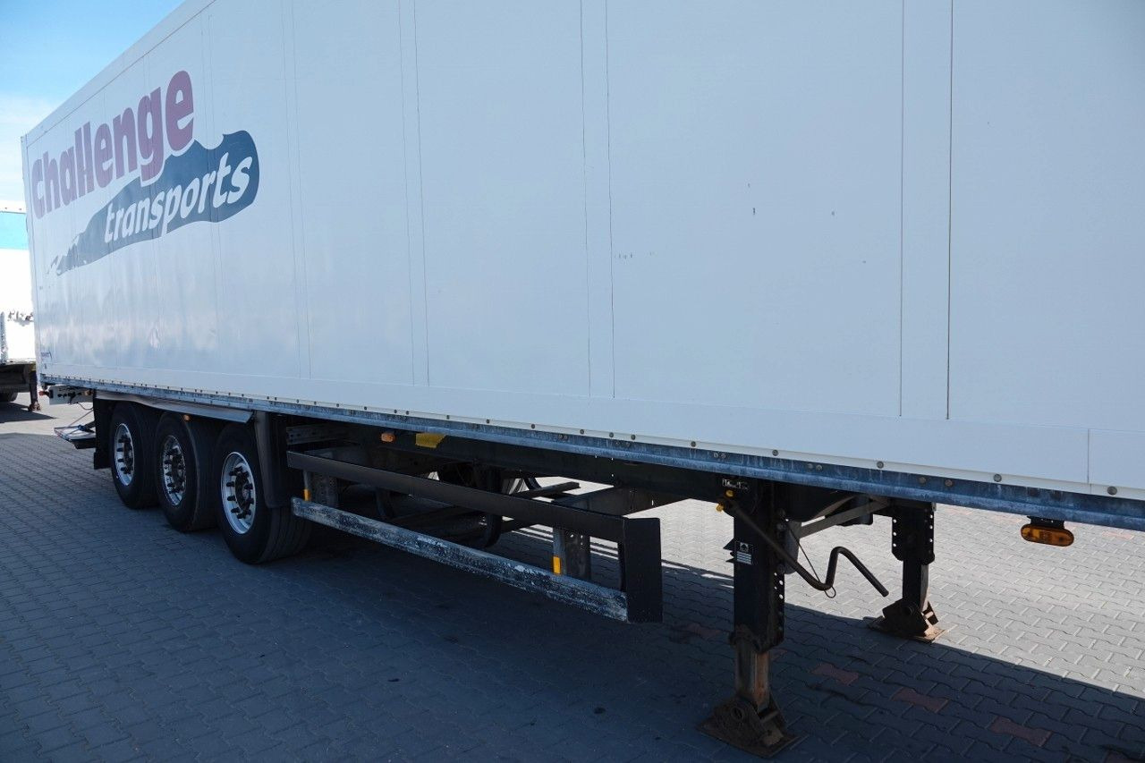 Schmitz Cargobull KONTENER KOFFER / WINDA MBB / SAF / SPROWADZONA - Kühlkoffer Auflieger: das Bild 5 Schmitz Cargobull KONTENER KOFFER / WINDA MBB / SAF / SPROWADZONA - Kühlkoffer Auflieger: das Bild 5
