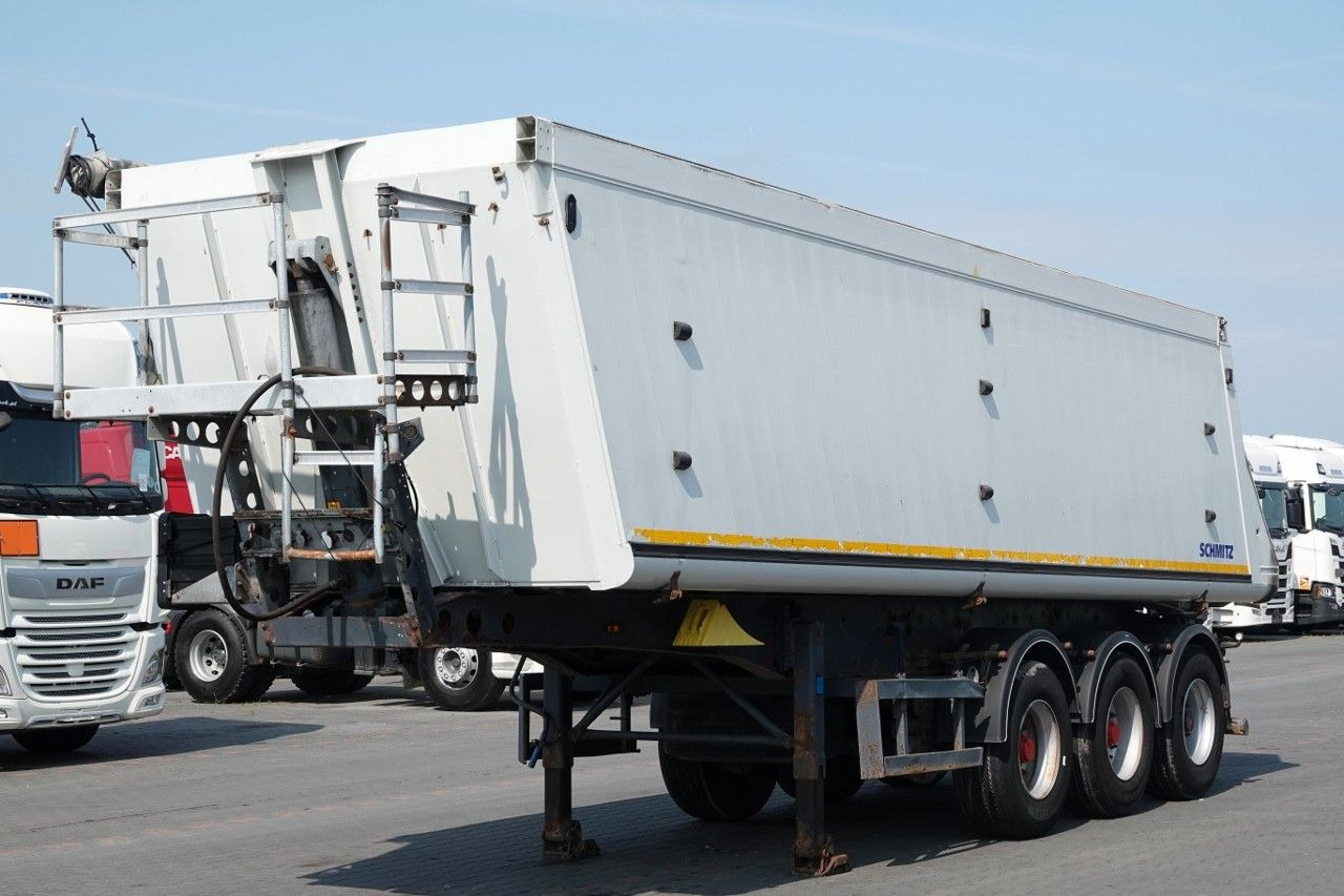 Schmitz Cargobull WYWROTKA 40 M3 / MULDA ALUMINIOWA / OŚ PODNOSZO - Kipper Auflieger: das Bild 3 Schmitz Cargobull WYWROTKA 40 M3 / MULDA ALUMINIOWA / OŚ PODNOSZO - Kipper Auflieger: das Bild 3