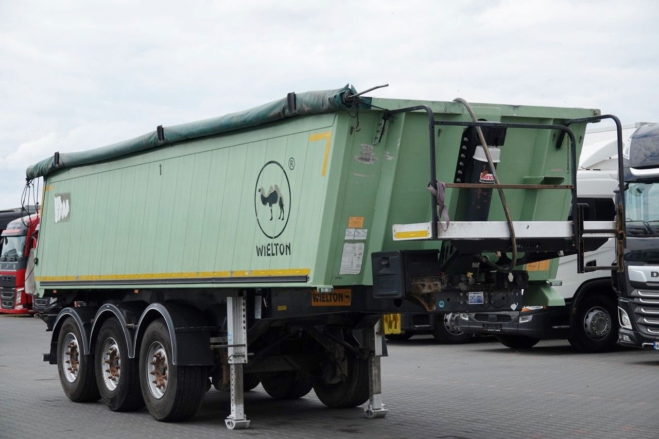 Schmitz Cargobull WYWROTKA 40 M3 / MULDA ALUMINIOWA / OŚ PODNOSZON - Kipper Auflieger: das Bild 1 Schmitz Cargobull WYWROTKA 40 M3 / MULDA ALUMINIOWA / OŚ PODNOSZON - Kipper Auflieger: das Bild 1