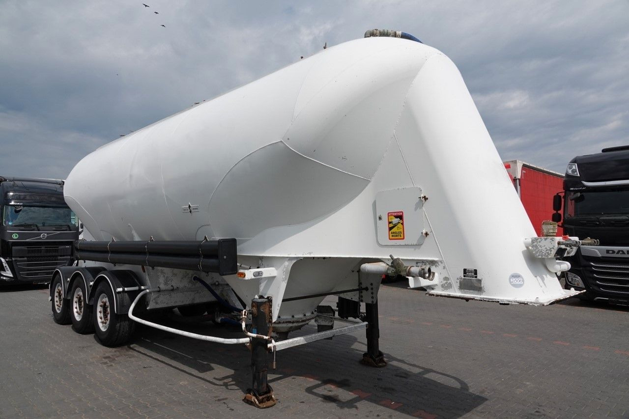Spitzer CEMENTONACZEPA / 37 000 L / SILOS / 3 KOMORY - Siloauflieger: das Bild 2 Spitzer CEMENTONACZEPA / 37 000 L / SILOS / 3 KOMORY - Siloauflieger: das Bild 2