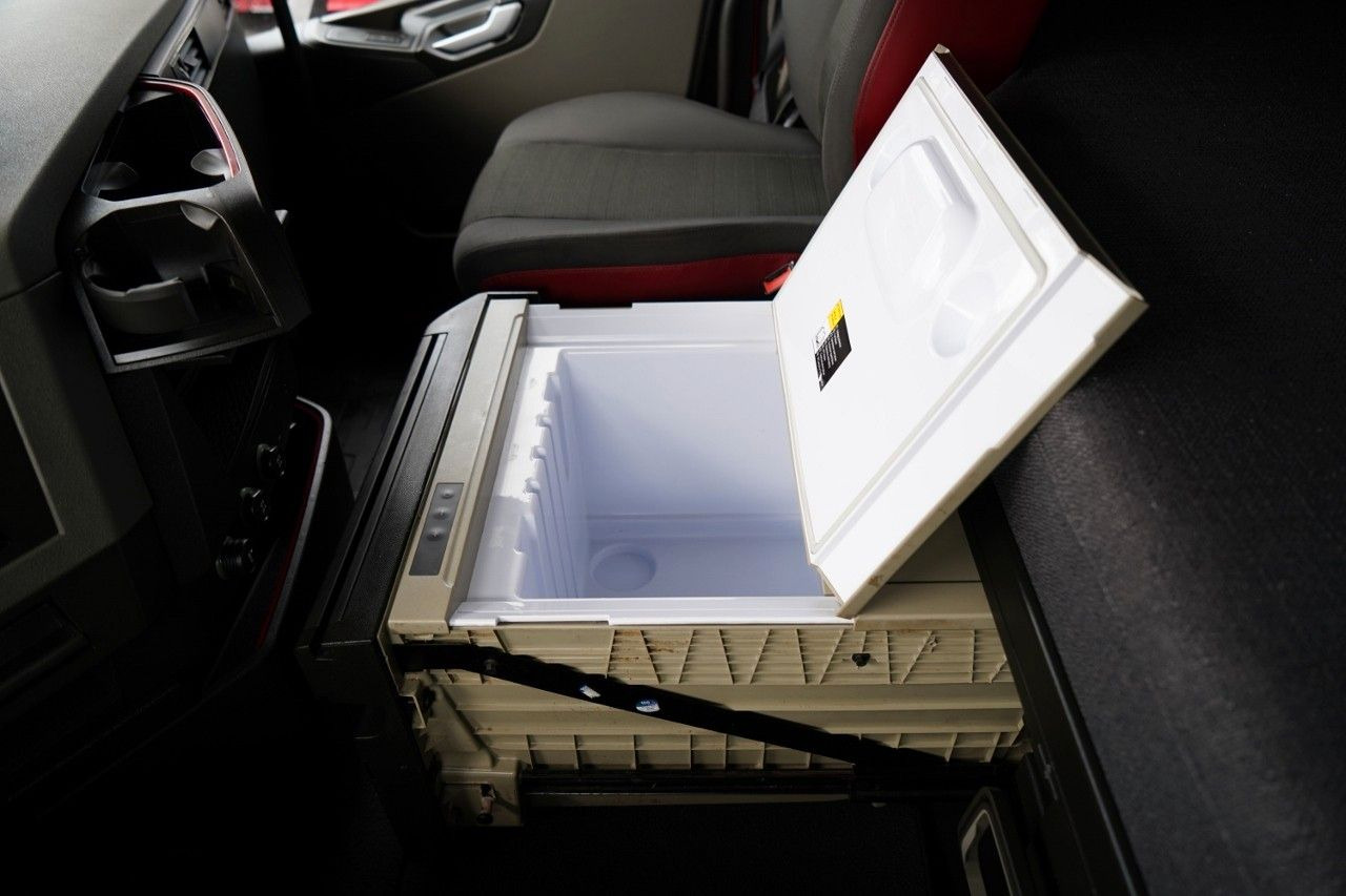 Plane LKW Volvo FH 460 / ZESTAW TANDEM / 120 M3 / PRZEJAZDOWY /: das Bild 36 Plane LKW Volvo FH 460 / ZESTAW TANDEM / 120 M3 / PRZEJAZDOWY /: das Bild 36