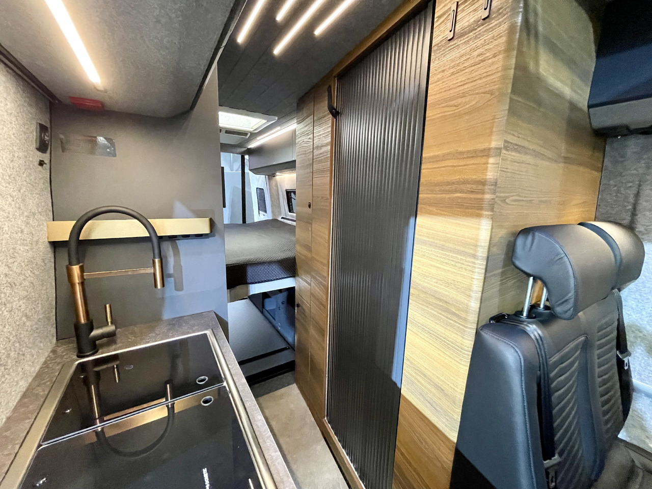 ADRIA Super Twin 700 SGX - Camper Van: das Bild 5 ADRIA Super Twin 700 SGX - Camper Van: das Bild 5