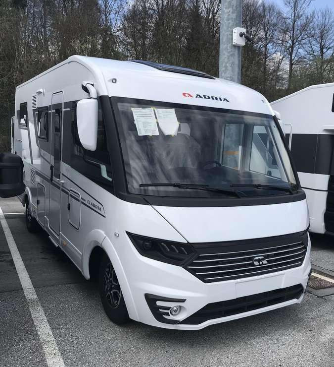 Adria Sonic 600SL - Integriertes Wohnmobil: das Bild 1 Adria Sonic 600SL - Integriertes Wohnmobil: das Bild 1