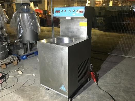 Selmi Ghana top Chocolate melting tank - Lebensmittelmaschine: das Bild 2 Selmi Ghana top Chocolate melting tank - Lebensmittelmaschine: das Bild 2