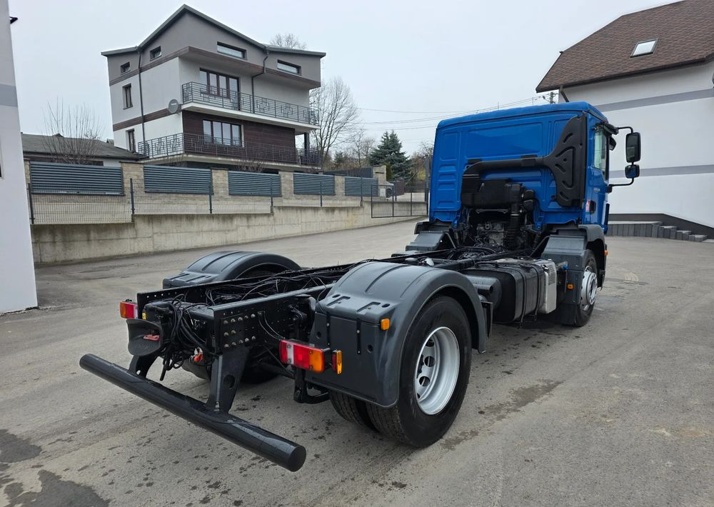 MAN TGM 18.320 urządzenie hakowe AXOR - Fahrgestell LKW: das Bild 4 MAN TGM 18.320 urządzenie hakowe AXOR - Fahrgestell LKW: das Bild 4