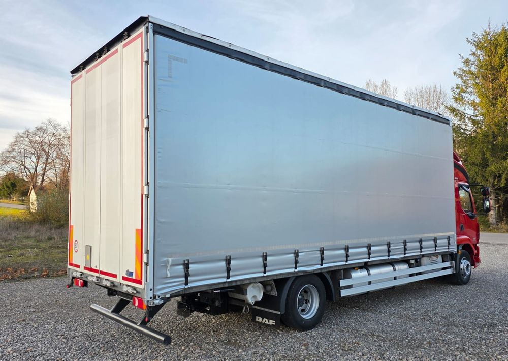 DAF LF 290 / WINDA / 16TON DMC / 3M WYSOKOŚĆ / JUMBO / FIRANKA / SYPIALKA / AUTOMAT / JEDEN WŁAŚCICIE / EURO 6 / 2017/ SPROWADZONY / 19 PALET / DUŻA ŁADOWNOŚĆ / - Plane LKW: das Bild 4 DAF LF 290 / WINDA / 16TON DMC / 3M WYSOKOŚĆ / JUMBO / FIRANKA / SYPIALKA / AUTOMAT / JEDEN WŁAŚCICIE / EURO 6 / 2017/ SPROWADZONY / 19 PALET / DUŻA ŁADOWNOŚĆ / - Plane LKW: das Bild 4