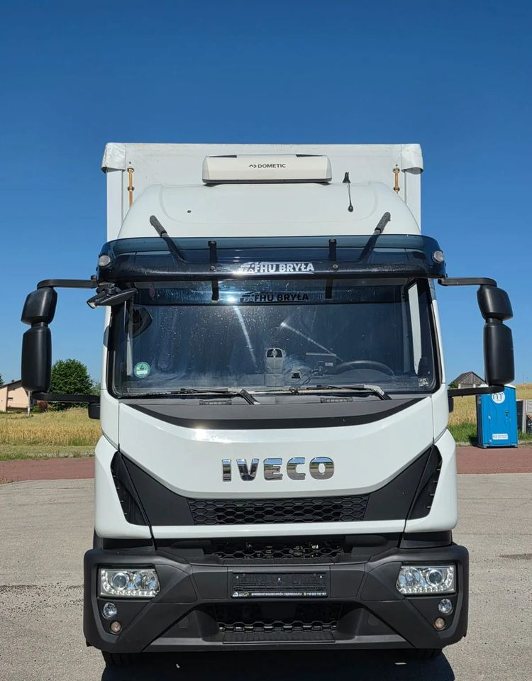Iveco EUROCARGO 160E320/FIRANKA/WINDA/AUTOMAT/NISKI PRZEBIEG/E6/SPROWADZONY/PIERWSZY WŁAŚCICIEL - Plane LKW: das Bild 3 Iveco EUROCARGO 160E320/FIRANKA/WINDA/AUTOMAT/NISKI PRZEBIEG/E6/SPROWADZONY/PIERWSZY WŁAŚCICIEL - Plane LKW: das Bild 3