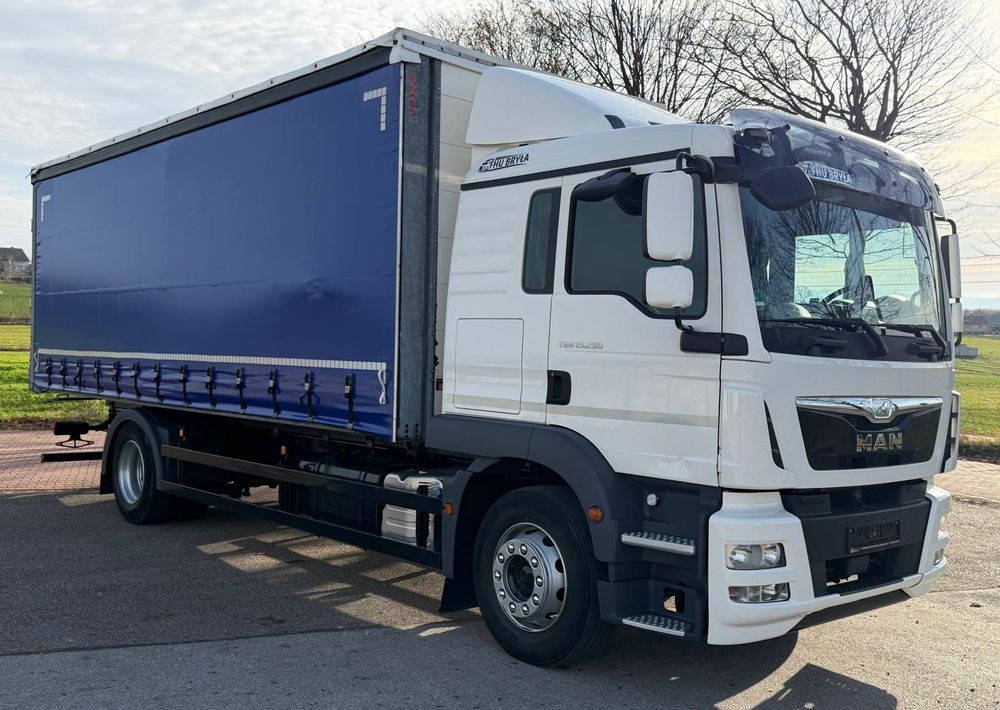 MAN TGM 15.290 / FIRANKA / 2016R / KLIMA POSTOJOWA /SPROWADZONY/ 8T ŁADOWNOŚĆ / 17 PALET / E6 / WINDA / - Plane LKW: das Bild 2 MAN TGM 15.290 / FIRANKA / 2016R / KLIMA POSTOJOWA /SPROWADZONY/ 8T ŁADOWNOŚĆ / 17 PALET / E6 / WINDA / - Plane LKW: das Bild 2