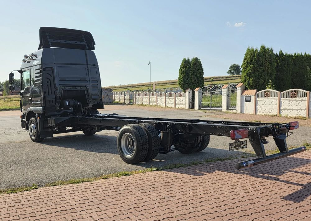 Fahrgestell LKW MAN TGM 15.290 / RAMA DO ZABUDOWY / AUTOMAT / SPROWADZONY  / E6 / LIFT / ROZSTAW OSI 5.5M / LAWETA / POMOC DROGOWA / STAN BARDZO DOBRY/: das Bild 9