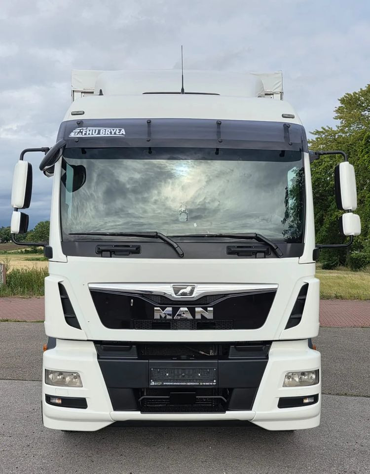 MAN TGM 18.290 / 18.250 /E6 / 22 PALETY / AUTOMAT / ZSUWANY DACH ORAZ BOKI / 9700 ŁADOWNOŚĆ / SERWISOWANY / NISKI PRZEBIEG / WINDA / FIRANKA / SPROWADZONY / 2019 / 335 TYŚ PRZEBIEG / PIERWSZY WŁAŚCIC - Plane LKW: das Bild 3 MAN TGM 18.290 / 18.250 /E6 / 22 PALETY / AUTOMAT / ZSUWANY DACH ORAZ BOKI / 9700 ŁADOWNOŚĆ / SERWISOWANY / NISKI PRZEBIEG / WINDA / FIRANKA / SPROWADZONY / 2019 / 335 TYŚ PRZEBIEG / PIERWSZY WŁAŚCIC - Plane LKW: das Bild 3