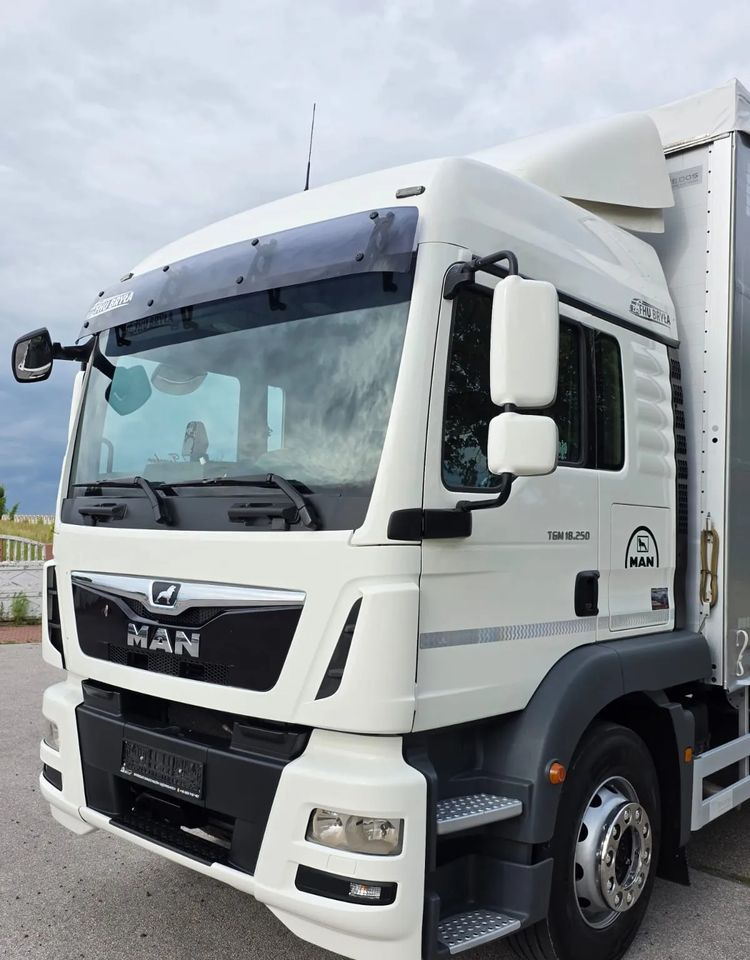 MAN TGM 18.290 / 18.250 /E6 / 22 PALETY / AUTOMAT / ZSUWANY DACH ORAZ BOKI / 9700 ŁADOWNOŚĆ / SERWISOWANY / NISKI PRZEBIEG / WINDA / FIRANKA / SPROWADZONY / 2019 / 335 TYŚ PRZEBIEG / PIERWSZY WŁAŚCIC - Plane LKW: das Bild 5 MAN TGM 18.290 / 18.250 /E6 / 22 PALETY / AUTOMAT / ZSUWANY DACH ORAZ BOKI / 9700 ŁADOWNOŚĆ / SERWISOWANY / NISKI PRZEBIEG / WINDA / FIRANKA / SPROWADZONY / 2019 / 335 TYŚ PRZEBIEG / PIERWSZY WŁAŚCIC - Plane LKW: das Bild 5