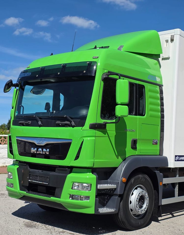 Kühlkoffer LKW MAN TGM 18.340 / 18.290 / 15.290 / IZOTERMA / WINDA / 19PALET /E6 / SPROWADZONY / AUTOMAT / SYPIALKA / PIERWSZY WŁAŚCICIEL / BOCZNE DRZWI / STAN BARDZO DOBRY: das Bild 9 Kühlkoffer LKW MAN TGM 18.340 / 18.290 / 15.290 / IZOTERMA / WINDA / 19PALET /E6 / SPROWADZONY / AUTOMAT / SYPIALKA / PIERWSZY WŁAŚCICIEL / BOCZNE DRZWI / STAN BARDZO DOBRY: das Bild 9