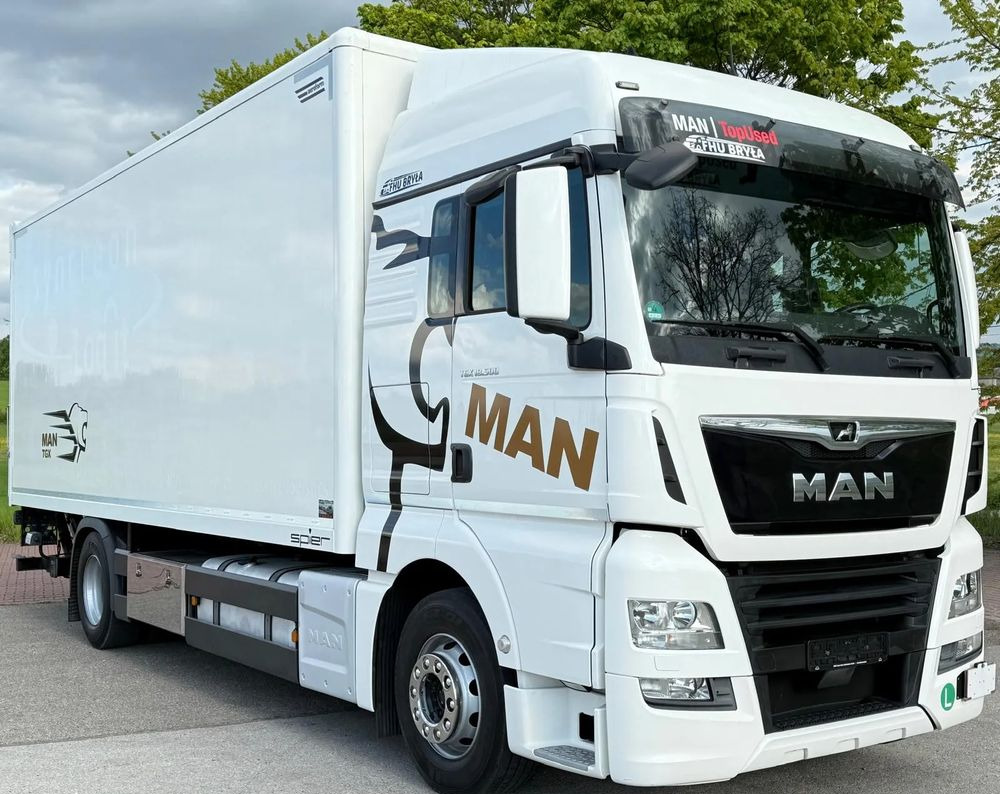 MAN TGX 18.500/18.430/TGM/TGL/2019/KONTENER/IZOTERMA/WINDA/18PALET/JAK NOWY/E6/SPROWADZONY/SERWISOWANY - Koffer LKW: das Bild 1 MAN TGX 18.500/18.430/TGM/TGL/2019/KONTENER/IZOTERMA/WINDA/18PALET/JAK NOWY/E6/SPROWADZONY/SERWISOWANY - Koffer LKW: das Bild 1