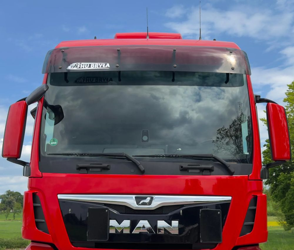 MAN TGX 26.500 / LIFT / 6X2 / KLIMA POSTOJOWA / 18PALET / E6 / FIRANKA / 18 TON ŁADOWNOŚĆ / WINDA / NISKI PRZEBIEG / JEDEN WŁAŚCICIEL / PODWIESZANA OŚ - Plane LKW: das Bild 4 MAN TGX 26.500 / LIFT / 6X2 / KLIMA POSTOJOWA / 18PALET / E6 / FIRANKA / 18 TON ŁADOWNOŚĆ / WINDA / NISKI PRZEBIEG / JEDEN WŁAŚCICIEL / PODWIESZANA OŚ - Plane LKW: das Bild 4