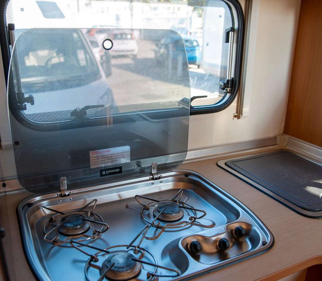 Integriertes Wohnmobil Burstner viseo i 726: das Bild 8