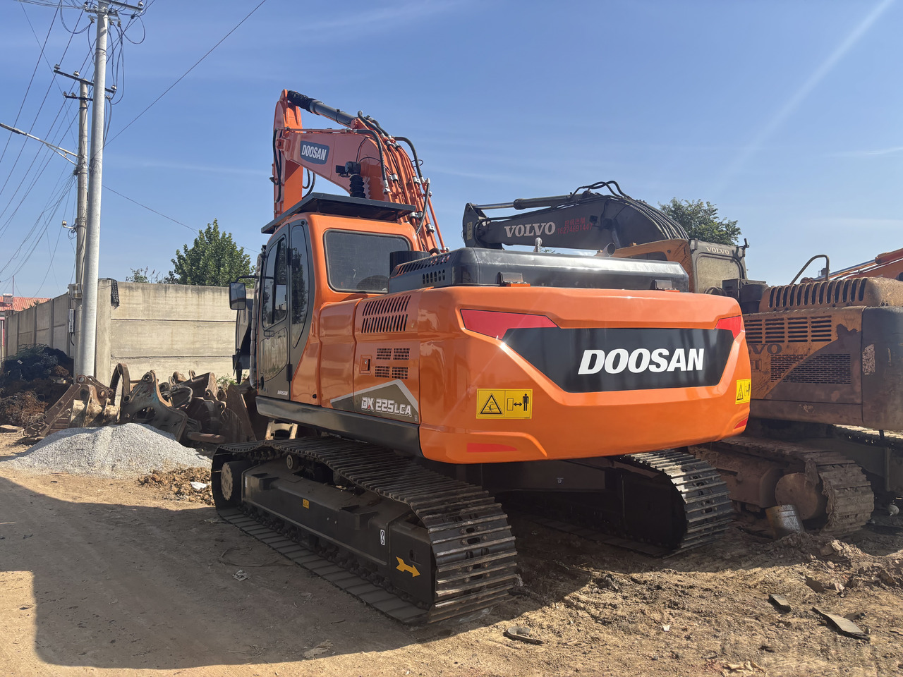 DOOSAN Korea imports doosan DX225 - Kettenbagger: das Bild 2 DOOSAN Korea imports doosan DX225 - Kettenbagger: das Bild 2