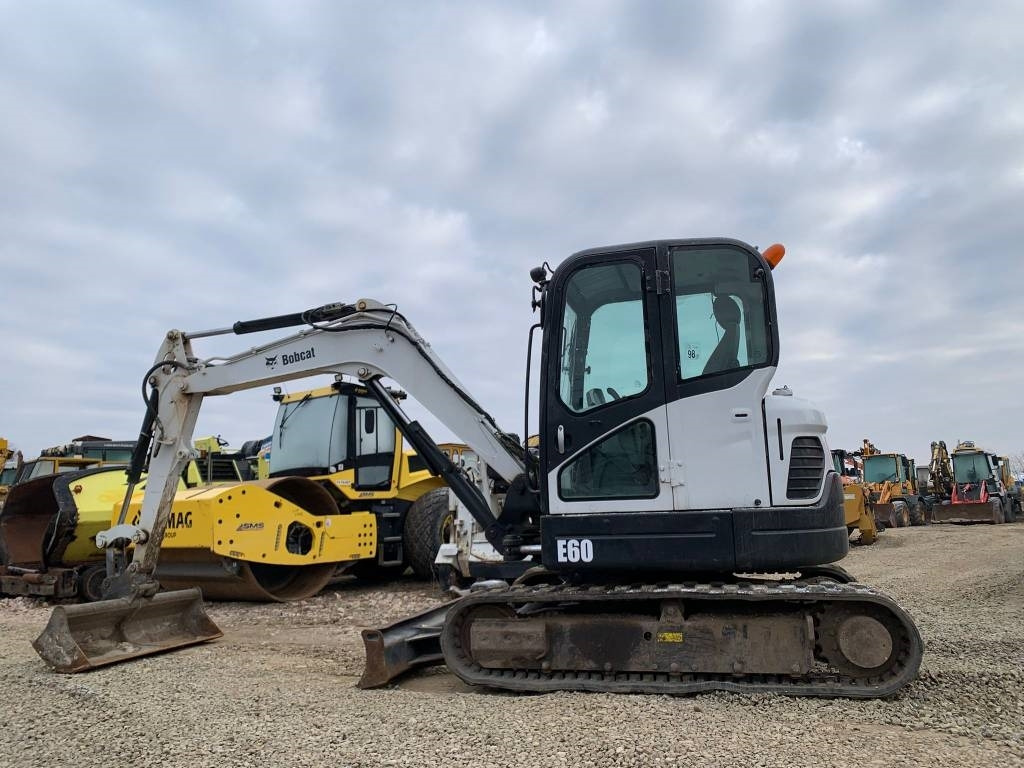 Bobcat E 60 - Minibagger: das Bild 2 Bobcat E 60 - Minibagger: das Bild 2