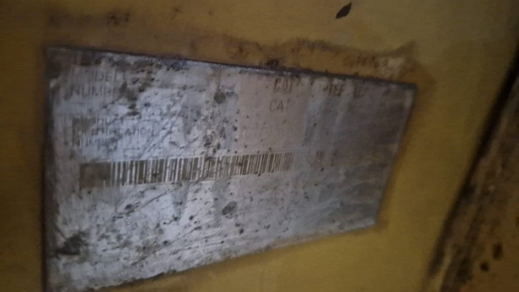 CAT D5 FOR PARTS - Bulldozer: das Bild 4 CAT D5 FOR PARTS - Bulldozer: das Bild 4