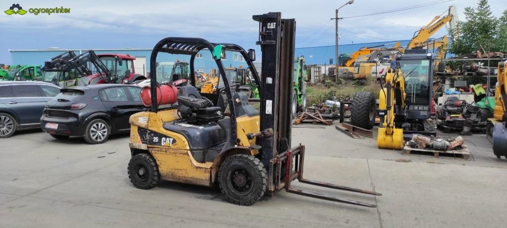 CAT GP 25 N - Treibgasstapler: das Bild 1 CAT GP 25 N - Treibgasstapler: das Bild 1