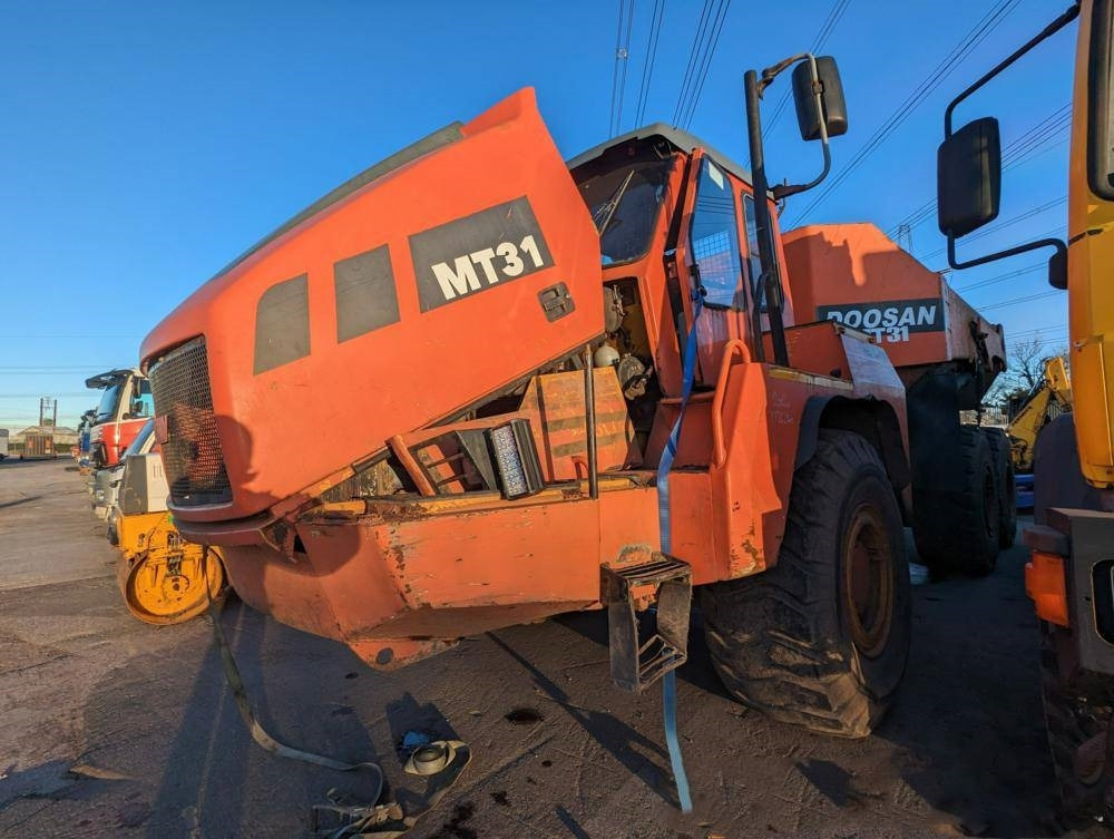 Doosan MT31 - Knickgelenkter Dumper: das Bild 4 Doosan MT31 - Knickgelenkter Dumper: das Bild 4