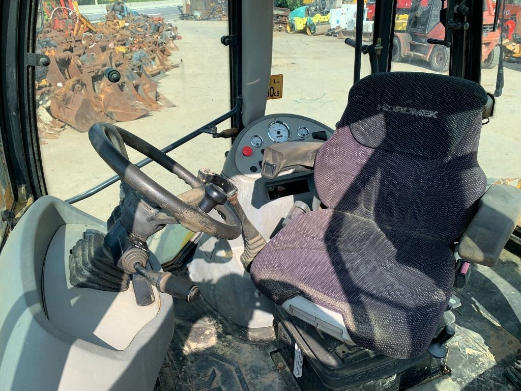 Baggerlader Hidromek HMK 102: das Bild 8 Baggerlader Hidromek HMK 102: das Bild 8