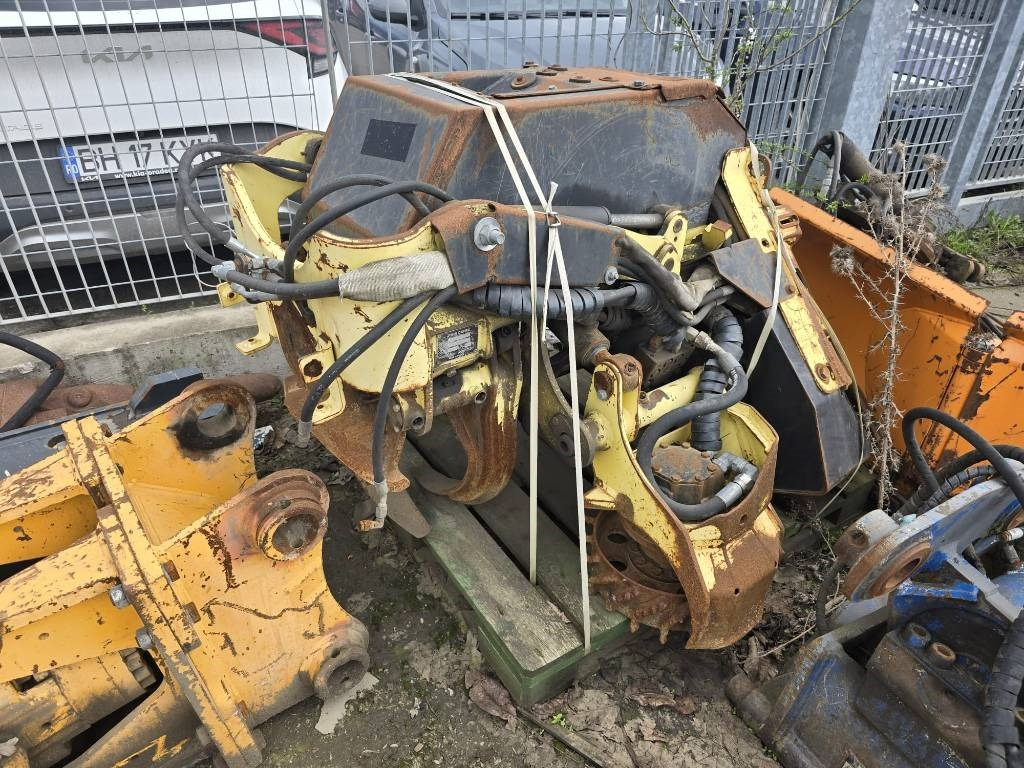 John Deere H414 Harvester Head - Fällgreifer: das Bild 1 John Deere H414 Harvester Head - Fällgreifer: das Bild 1
