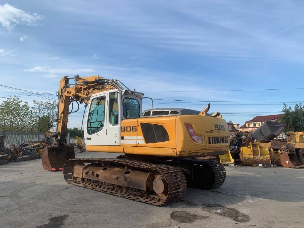 Liebherr R 906 LC Liebherr R 906 LC - Kettenbagger: das Bild 3 Liebherr R 906 LC Liebherr R 906 LC - Kettenbagger: das Bild 3