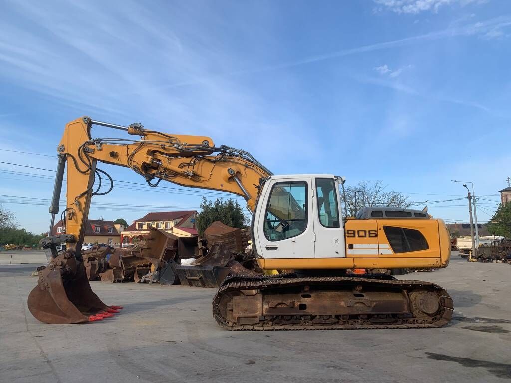 Liebherr R 906 LC Liebherr R 906 LC - Kettenbagger: das Bild 2 Liebherr R 906 LC Liebherr R 906 LC - Kettenbagger: das Bild 2