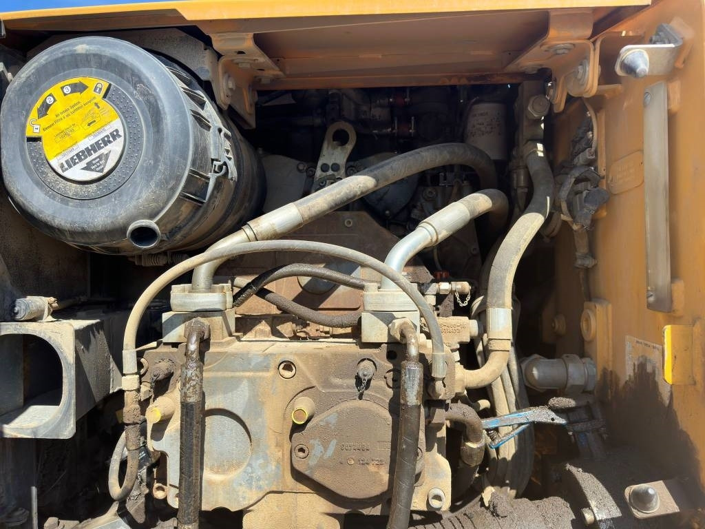 Kettenbagger Liebherr R 906 LC: das Bild 7 Kettenbagger Liebherr R 906 LC: das Bild 7