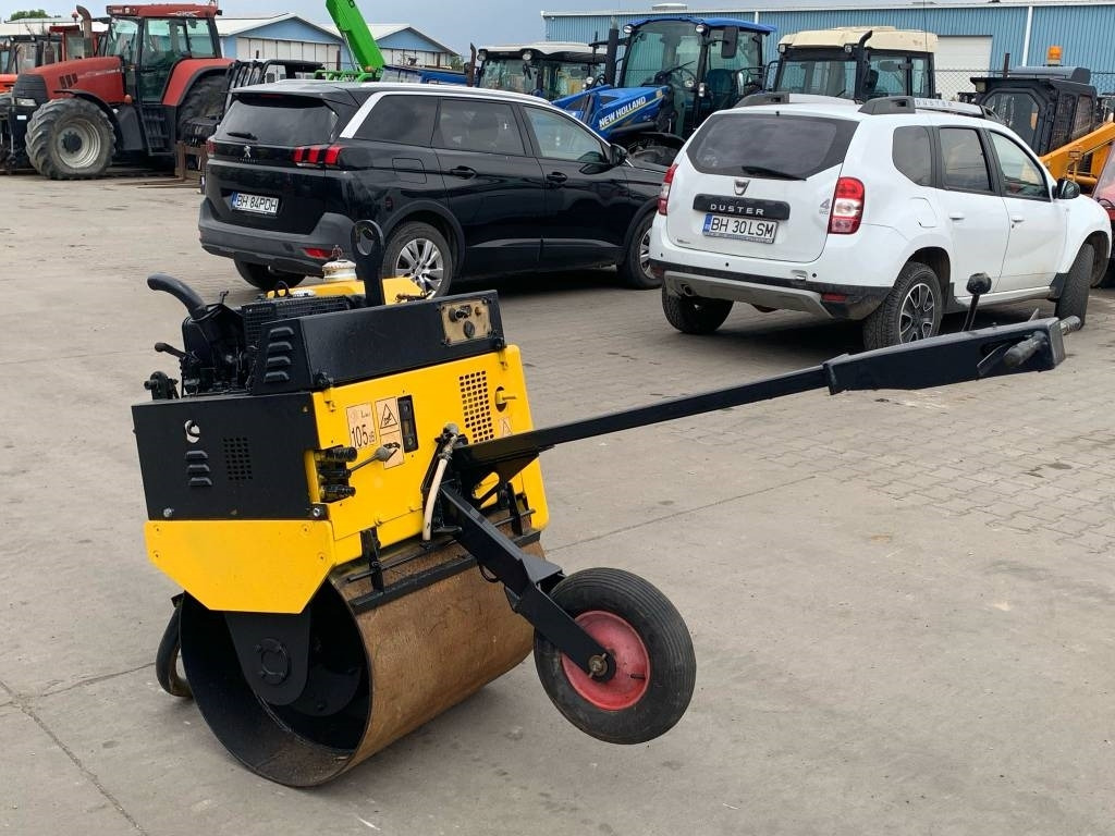 Mecalac MBR 71 - Kleine Walze: das Bild 4 Mecalac MBR 71 - Kleine Walze: das Bild 4
