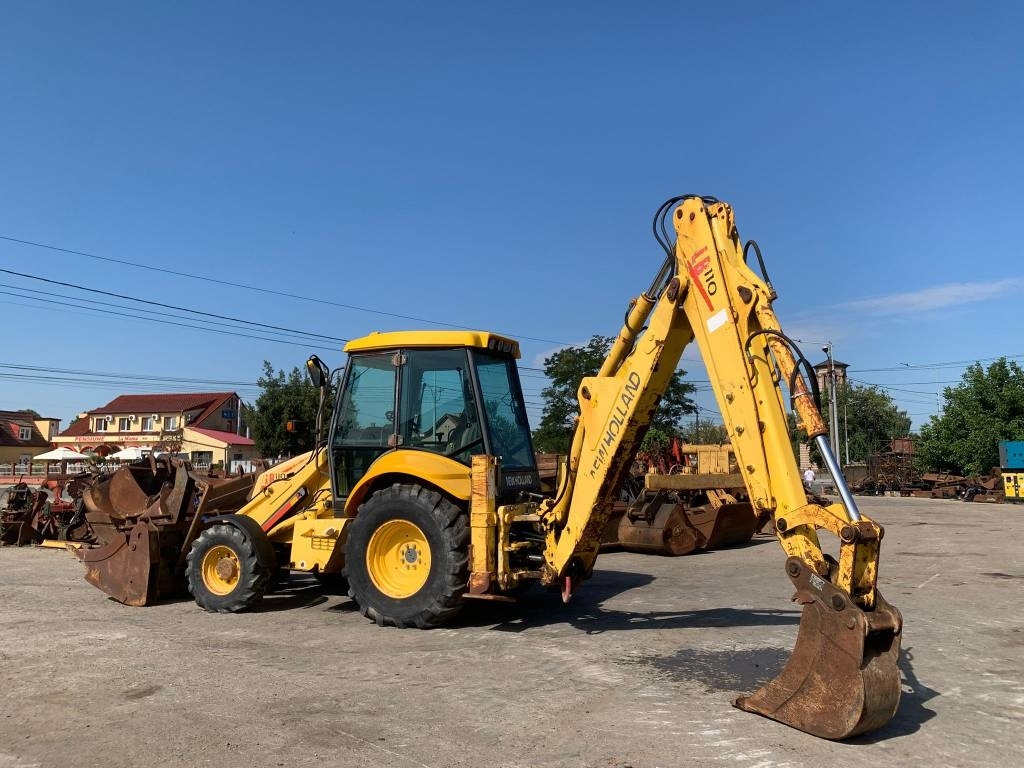New Holland LB 110-4 PT - Baggerlader: das Bild 3 New Holland LB 110-4 PT - Baggerlader: das Bild 3