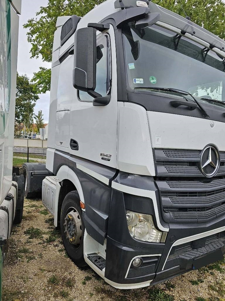 Mercedes-Benz Actros 1842 - Sattelzugmaschine: das Bild 2 Mercedes-Benz Actros 1842 - Sattelzugmaschine: das Bild 2