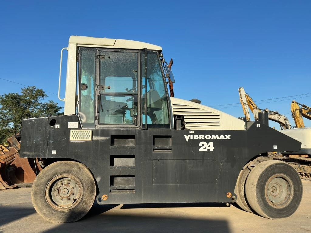 Vibromax W2400 - Gummiradwalze: das Bild 2 Vibromax W2400 - Gummiradwalze: das Bild 2
