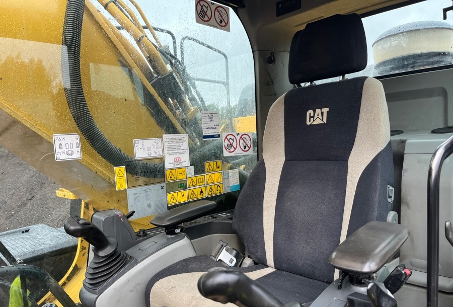 Kettenbagger CATERPILLAR 349E: das Bild 7