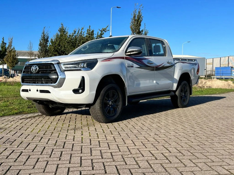 Toyota Hilux GLX SR5 4x4 - 2 UNITS IN STOCK - 2.4 D Double Cab - EURO 2 - NEW!! - Pick-up, Transporter mit Doppelkabine: das Bild 1 Toyota Hilux GLX SR5 4x4 - 2 UNITS IN STOCK - 2.4 D Double Cab - EURO 2 - NEW!! - Pick-up, Transporter mit Doppelkabine: das Bild 1