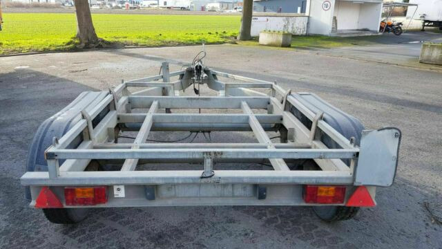 Trebbiner Abrollanhänger/Absetzer - Anhänger: das Bild 2 Trebbiner Abrollanhänger/Absetzer - Anhänger: das Bild 2